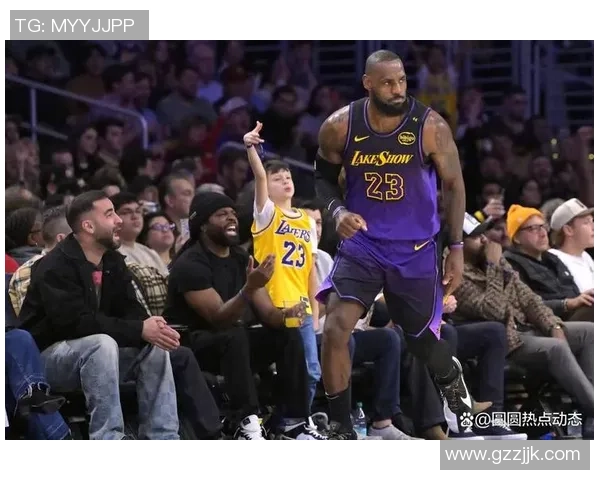 2020年8月25日湖人与开拓者激战回顾精彩瞬间与赛后分析